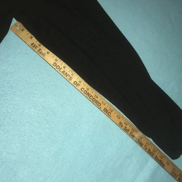 ELEMENTS Pro Series full zip, attached hood, velcro adjustable at wrists… - Picture 9 of 9